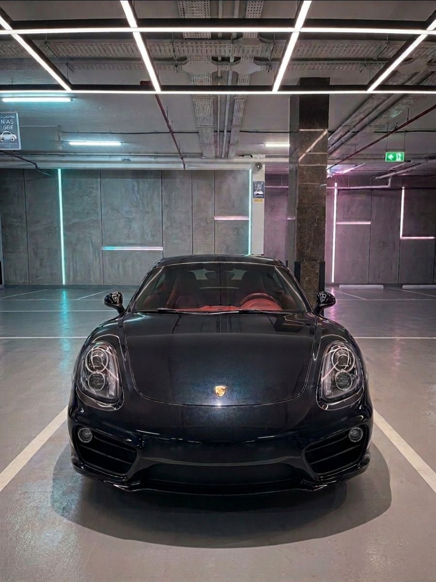 Porsche Cayman GTS, black, Dubai