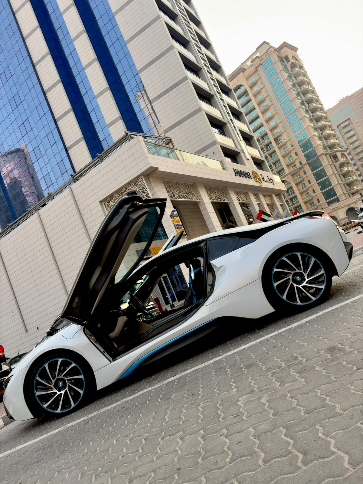 BMW i8, bespoke vehicle customization Dubai