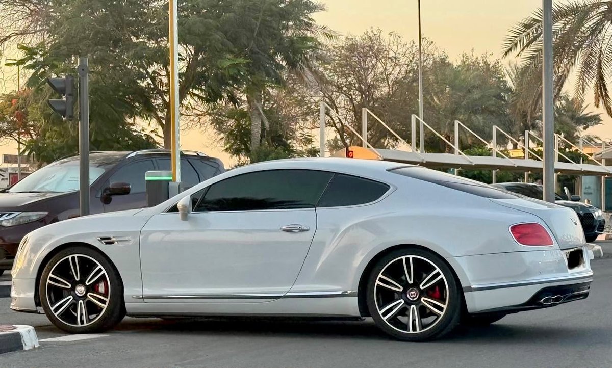 Bentley Continental GT Speed, side profile rear